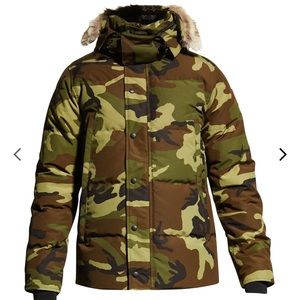 Canada Goose ‘Wyndham’ Parka in Classic Camo